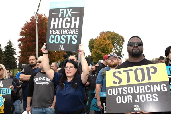 IUE-CWA GE Rally Schenectady