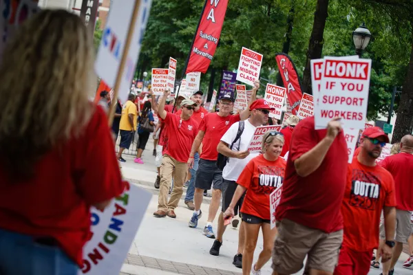 photo of CWA Rally in Atlanta for AT&T SE contract