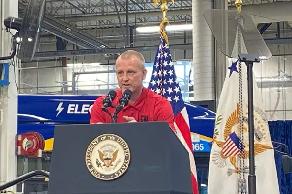 CWA Local 7304 Vice President Wade Walvatne introduced Vice President Kamala Harris