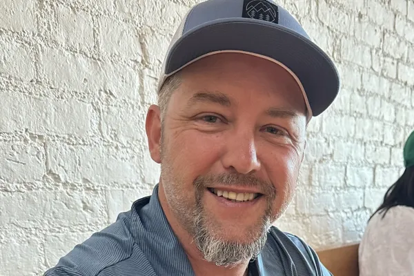 Secretary-Treasurer Ian Niderost