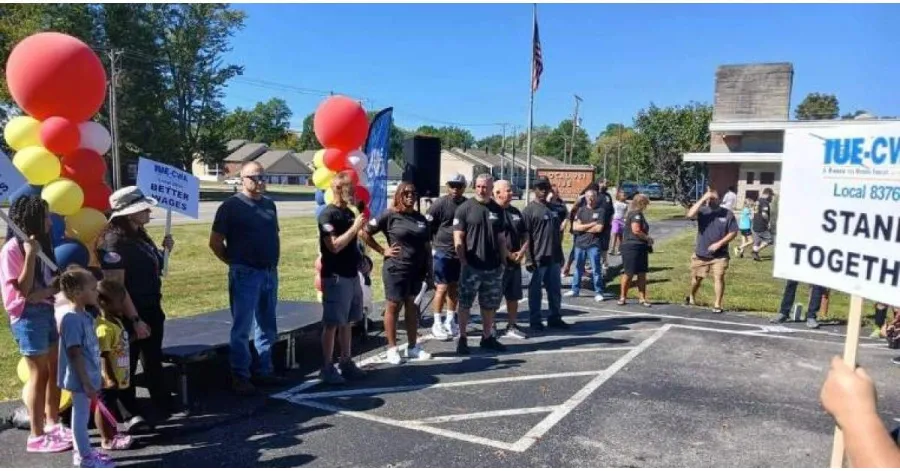 IUE-CWA Rallies Ahead of Bargaining with GE
