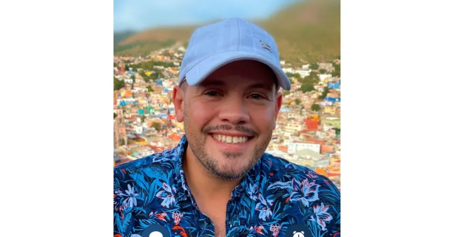 CWA District 9 Staff Representative and Staff Steward Robert Longer