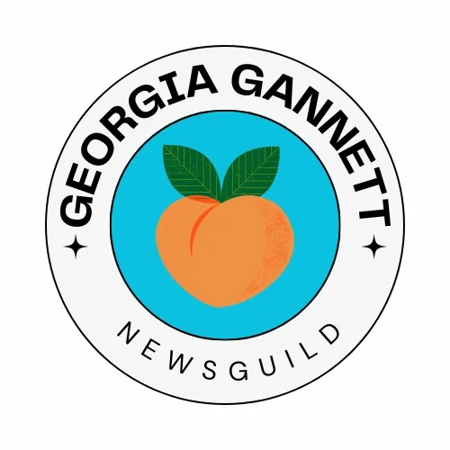 An orange peach on a blue circle, in a ring around the circle text reads "Georgia Gannett NewsGuild"